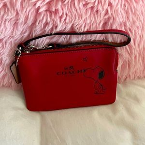 Authentic Coach wristlet wallet Snoopy